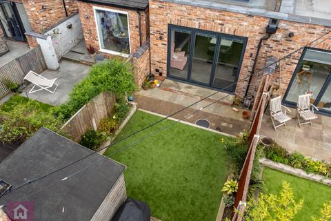 undefined, Hawthorn Road, Hale, Altrincham, Greater Manchester, WA15