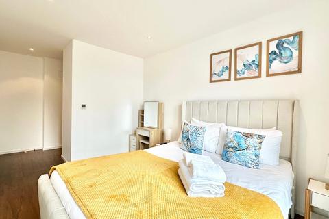 2 bedroom apartment for sale, The Oxygen, Newham E16