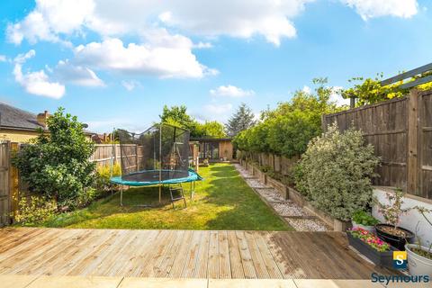 undefined, Sheepfold Road, Surrey GU2
