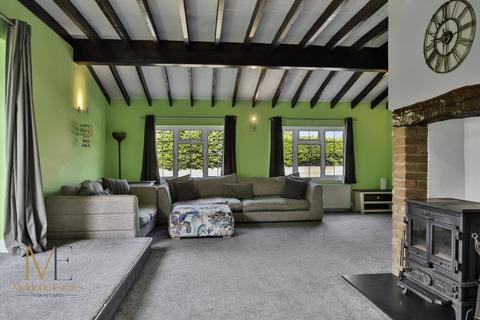 undefined, Castle Hill, Longfield DA3