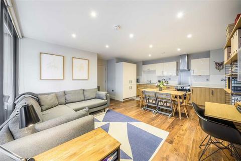 2 bedroom flat for sale, Lambarde Square, London SE10