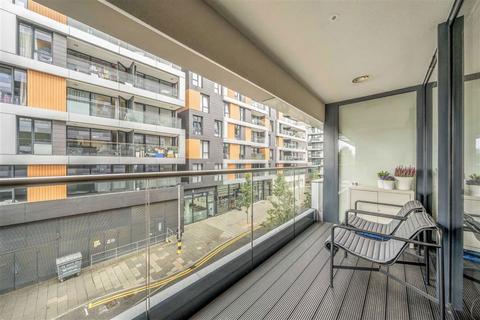 2 bedroom flat for sale, Lambarde Square, London SE10