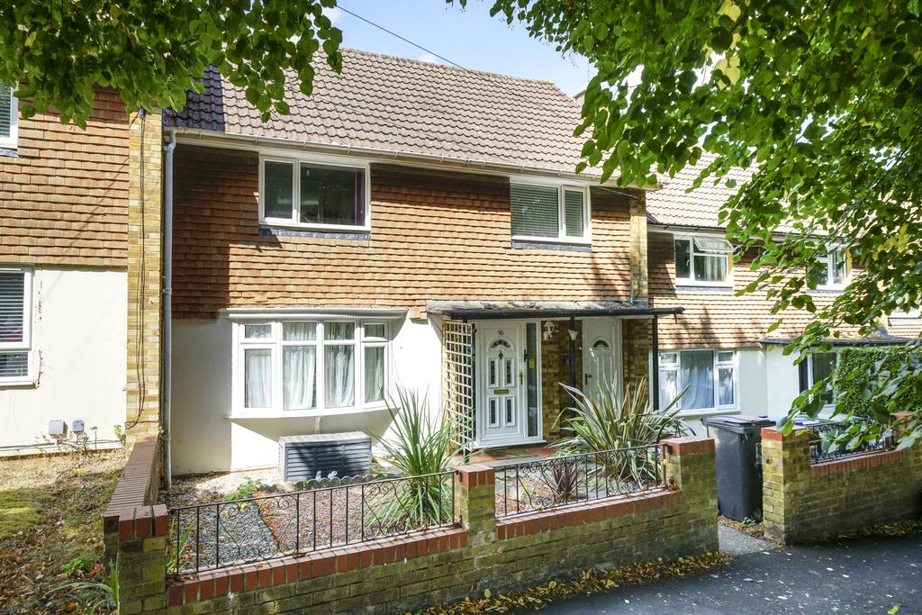 56-Lyne-Way-1001