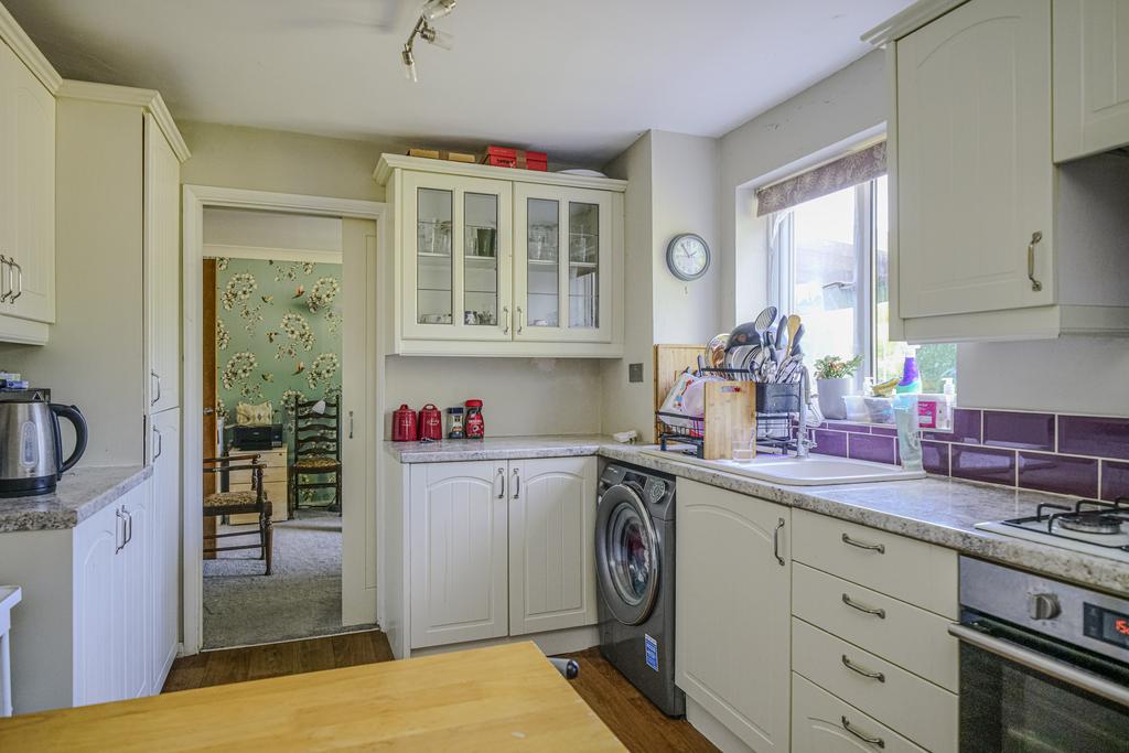 56-Lyne-Way-1006