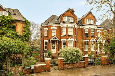 Avenue Road, London N6