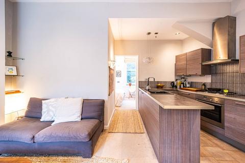 1 bedroom flat for sale, Sharples Hall Street, Primrose Hill, London, NW1