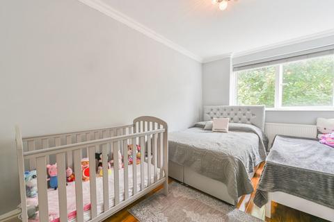 Elias Place, Oval, London, SW8