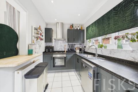 2 bedroom bungalow for sale, Karen Close, Benfleet, SS7