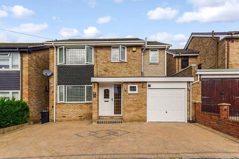 14 Rowland Crescent, Chigwell, IG7 6HU