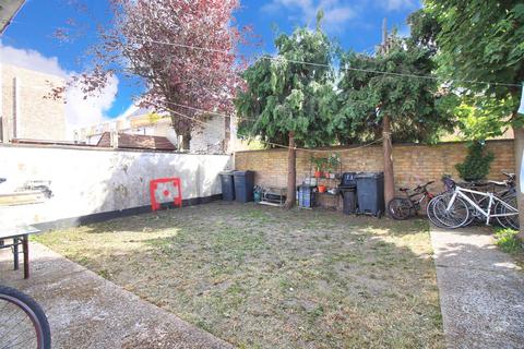 1 bedroom apartment to rent, 25 Cross Lances Road, Hounslow TW3
