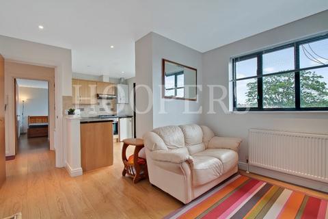 2 bedroom flat for sale, Leeland Way, London, NW10