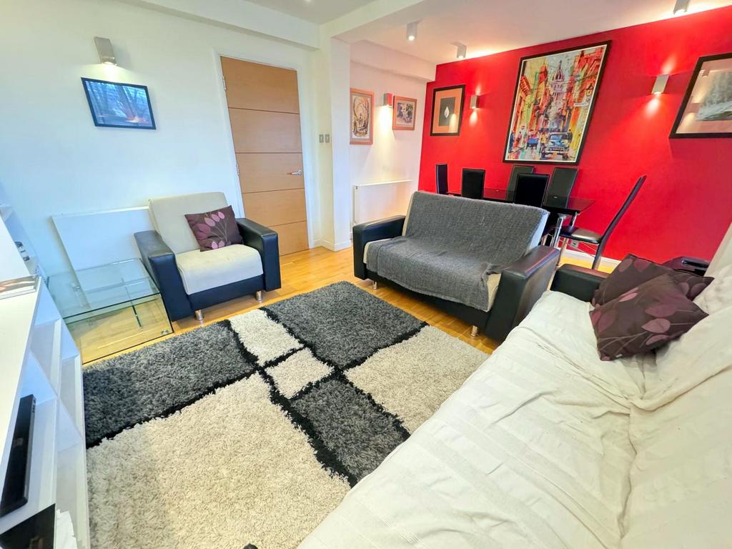 3 Bed for sale, Buy in Lonond, NW11 -...