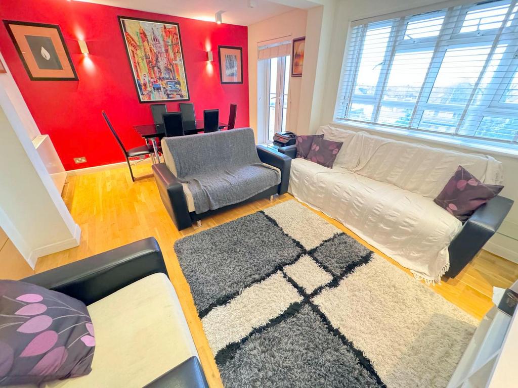 3 Bed for sale, Buy in Lonond, NW11 -...