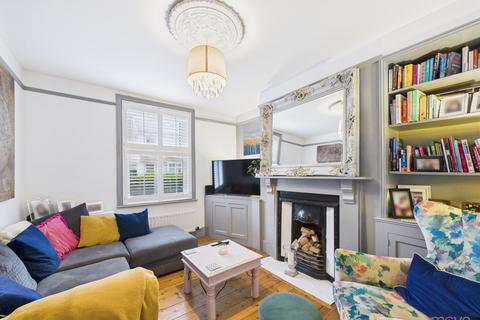 20 Asquith Road, Cheltenham, GL53 7EL