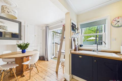 20 Asquith Road, Cheltenham, GL53 7EL