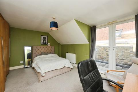 undefined, Isabel Court, Hoddesdon EN11