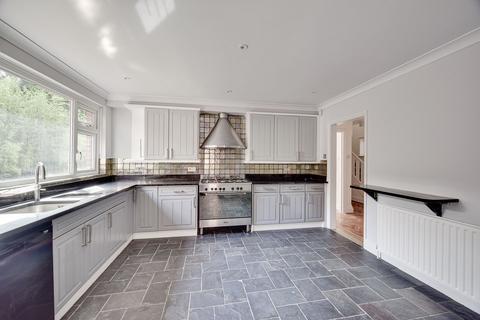 4 bedroom detached house for sale, Castle Way, Leybourne, ME19