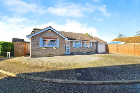 3 bedroom bungalow for sale, Ottershaw Way, Clacton-on-Sea, Essex