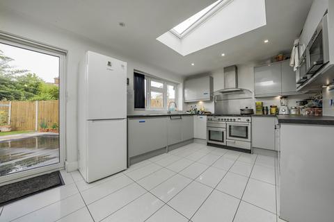 45 Riverside Walk, Isleworth, TW7 6HP