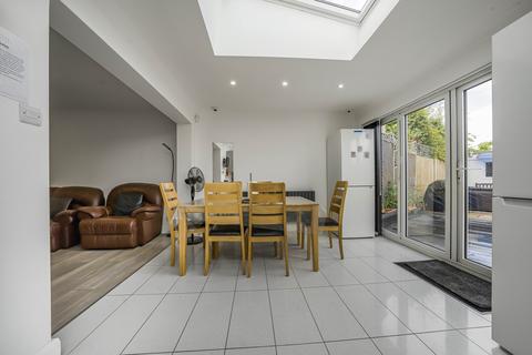 45 Riverside Walk, Isleworth, TW7 6HP
