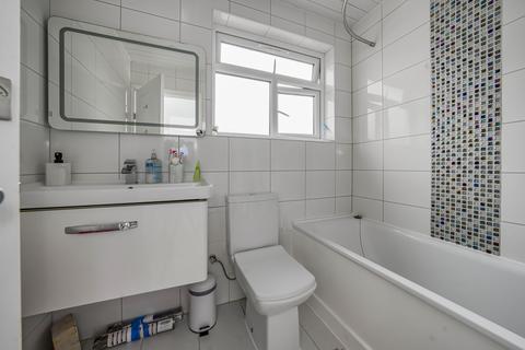 45 Riverside Walk, Isleworth, TW7 6HP