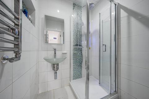 45 Riverside Walk, Isleworth, TW7 6HP