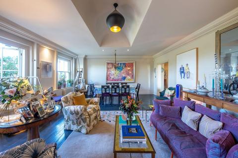 3 bedroom flat for sale, Gloucester Gate, Regent's Park, London