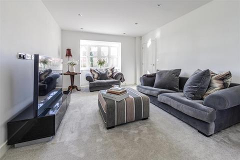 20 Cane Drive, Bricket Wood, St Albans, AL2 3FP