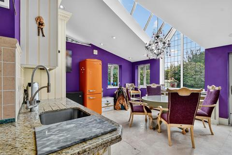 4 bedroom detached house for sale, Harmony House, Leeds Road, Selby