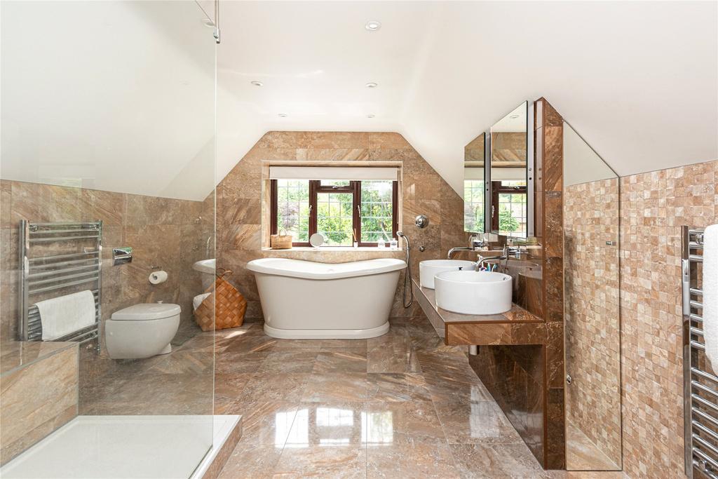 En Suite Bathroom