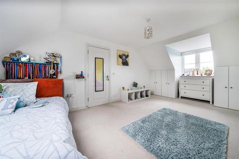 17 Leventon Place, Hilperton, Trowbridge, BA14 7US