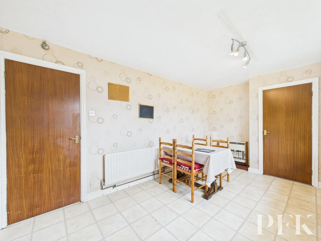 Kitchen/Dining