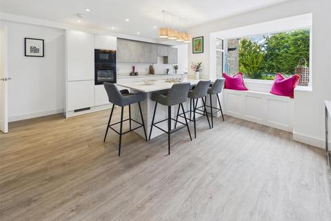 undefined, St. Quentin Drive, Sheffield