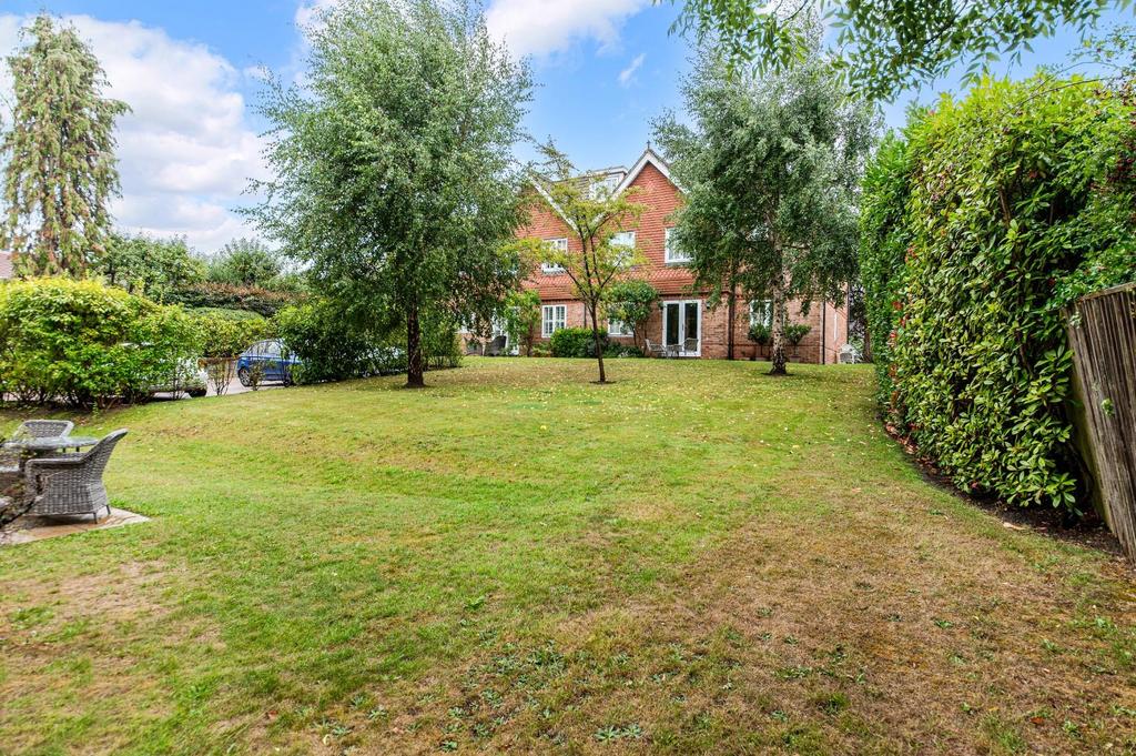 Highdown close