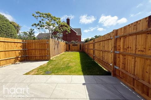 4 bedroom semi-detached house to rent, Stock Road, CHELMSFORD
