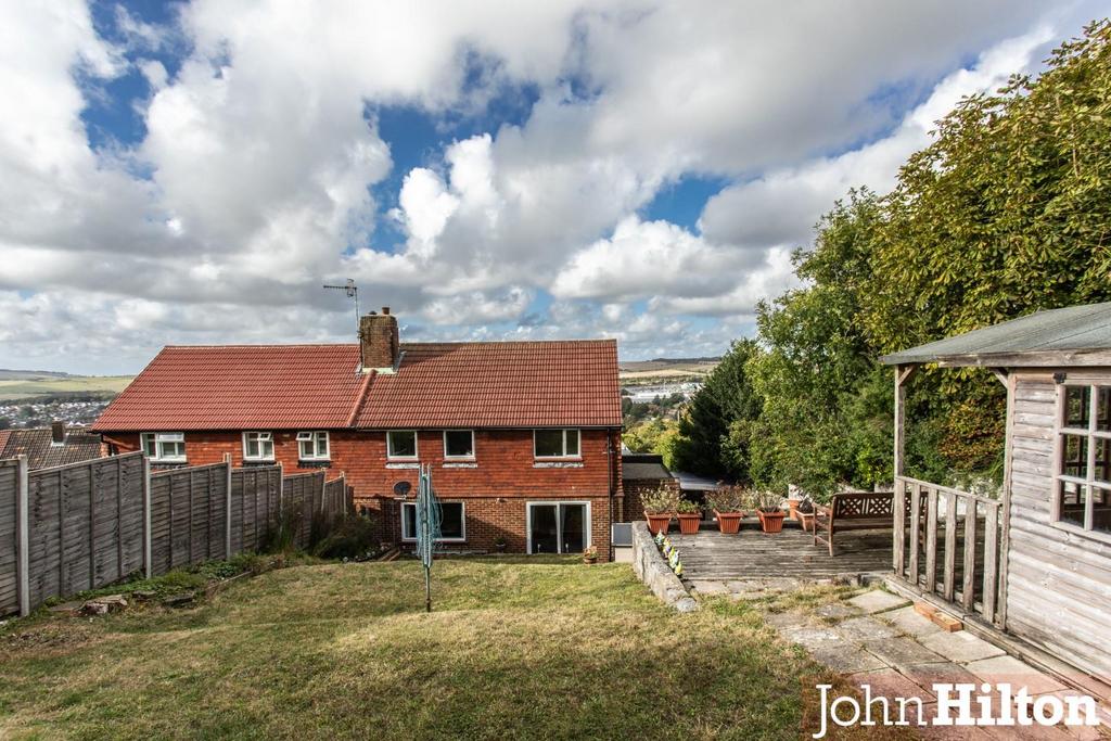 Rotherfield Crescent-16.jpg