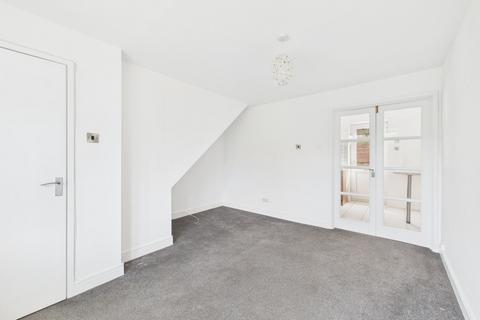 51 Fairmead Close, Nottingham, NG3 3EQ