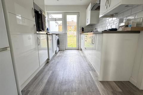 4 Springfield Road, Bexleyheath, DA7 6DX