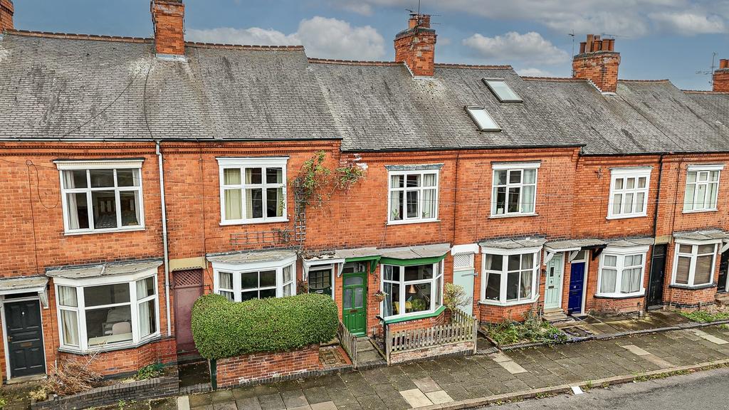 8, Thurlow Road, Leicester, LE2 1 YE