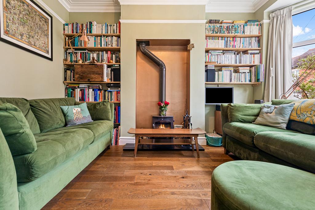 8, Thurlow Road, Leicester, LE2 1 YE