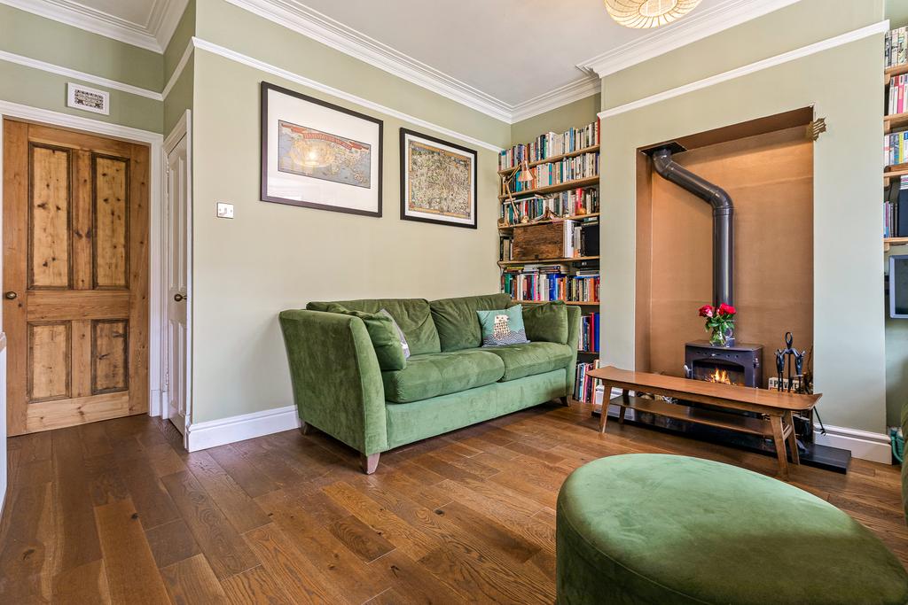 8, Thurlow Road, Leicester, LE2 1 YE