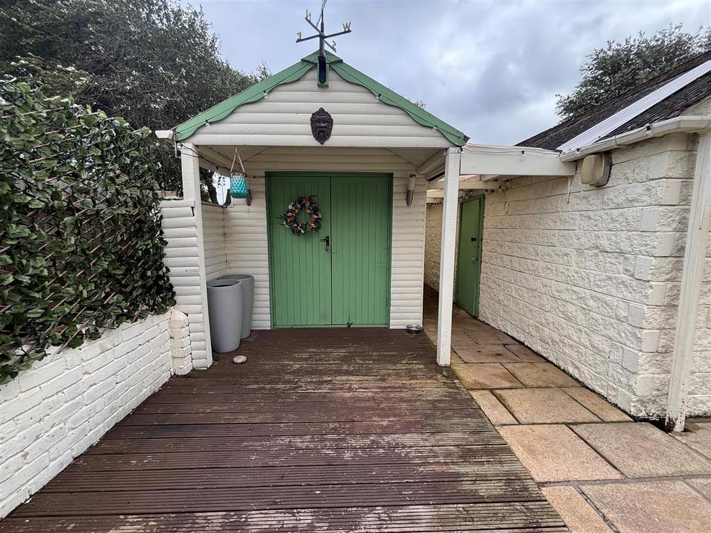 Shed