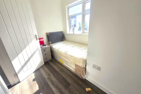undefined, West End Road, Ruislip, Greater London, HA4