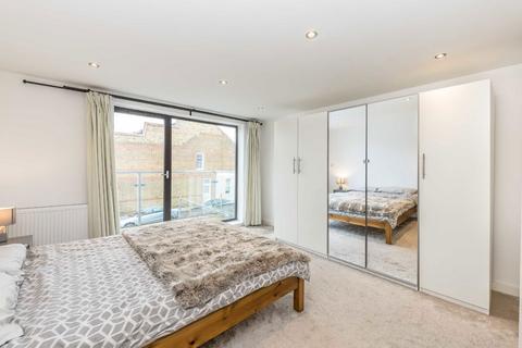 undefined, Fallsbrook Road, London SW16