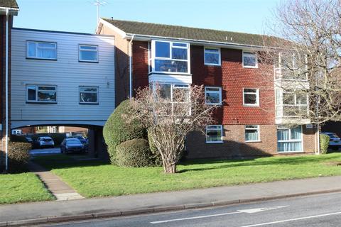 2 bedroom apartment for sale, COPPERFIELD COURT, LEATHERHEAD, KT22