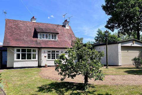 4 bedroom detached house for sale, New Barn Road, Longfield