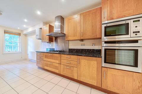 2 bedroom apartment for sale, Westerham Road, Keston