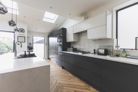 undefined, Clarendon Road, London W5