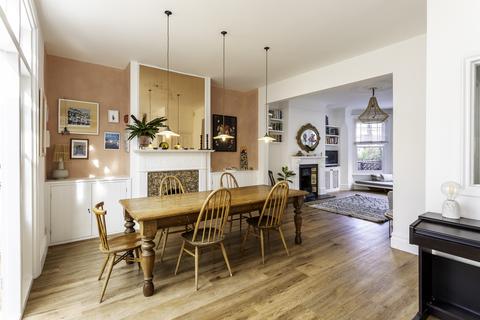 undefined,  Hamilton Road, London NW10