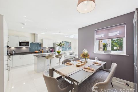 10 Mimosa Close, Epsom, KT17 3FF